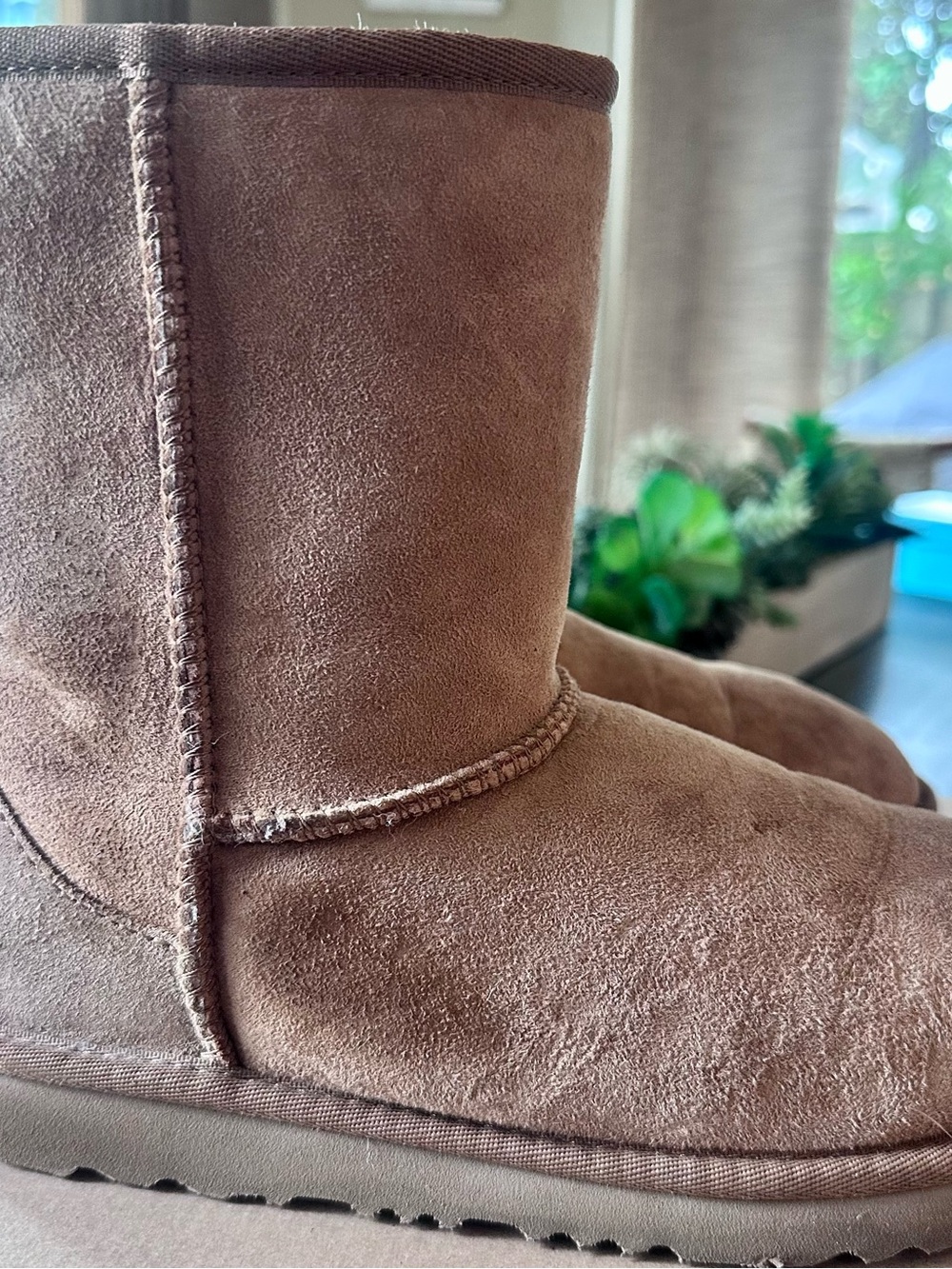 UGG Kids Classic II Chestnut Boots Size 6 Youth w/ Box - Picture 5 of 9